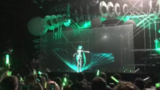 Hatsune Miku "Ten Thousand Stars" Live