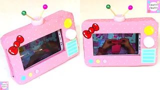 DIY TV Shaped cell phone Holder | best out of waste |recycle craft | Retro Tv phone Stand|