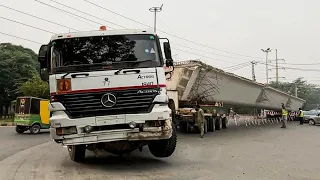 Extreme Dangerous Biggest Truck Pulling Heavy Load | World Biggest Heavy Equipment