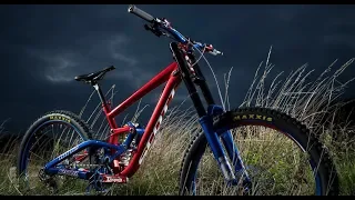 DREAM BUILD MTB - Scott Gambler DH - Adam Braytons World champs SPECIAL