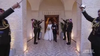 Giordania, lo spettacolare ricevimento delle nozze tra il principe e Rajwa