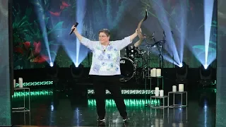 Mary Halsey Gets Down with Nicki Minaj's 'Anaconda'