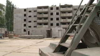 В Волгограде многоэтажку на месте разрушенного дома возводят "по-стахановски"