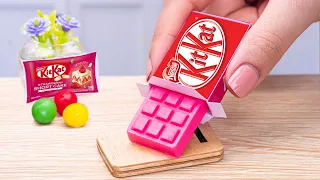 Amazing KITKAT Cake | Delicious KitKat RAINBOW Chocolate Cake Decorating | Miniature KITKAT Recipe