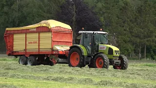 Gras oprapen met Claas Ares 566 RZ en Krone Turbo 5000 opraapwagen (2020)