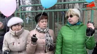 Пикет в защиту роддома №10 в Москве: «Чиновники нас не любят и не слышат!»