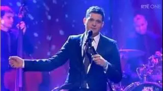 Michael Buble on the Late Late Show 2011 (It's beginning to look a lot like Christmas)