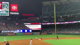 Ohtani has stolen base until slipping off bag, still gets ovation from fans