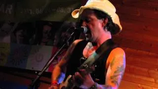 Jockey Full Of Bourbon (Tom Waits cover) * Ian Siegal / KOBUCI