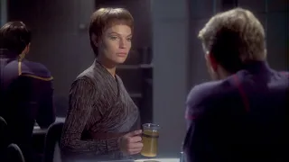 T'pol finds out Trip cares