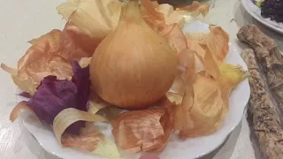 Улучшить зрение поможет луковая шелуха. Onion peels will help improve vision.