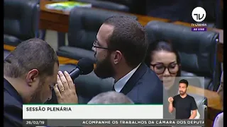 Dep. Filipe Barros (PSL) defende a bancada do PSL e critica parlamentares do PT