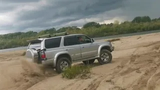 На заднем приводе по пескам. Surf "MT" vs Pajero io "AT" vs багги