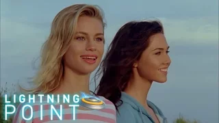 Lightning Point / Alien Surfgirls S1 E1: Wipeout