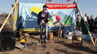 Шиес 9 мая.Концерт.Иван Нестерец, группа из Сыктывкара,,Ни на йоту"