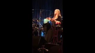 Barbra Streisand Mocks Donald Trump at Hillary Clinton Fundraiser - Lyrics in Notes
