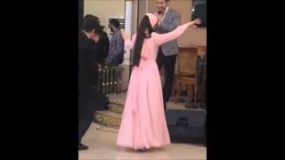 Лема Нальгиева танцует