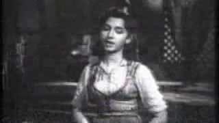 Chor Bazar (1954): Hui ye humse naadaani teri mehfil men