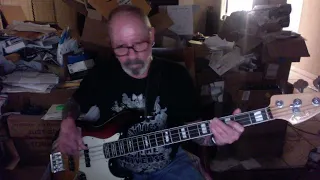 Benatar   Heartbreaker - Bass Backing Track.  Original line removed with Moises