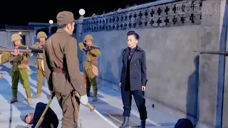 女特工夜襲日軍基地中計被抓，誰料隊友反手活捉日軍司令，讓日軍乖乖放人！