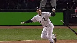 2005 WS Gm2: Paul Konerko belts grand slam