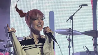 Paramore: full set [Live] - Chicago Theatre (Fall 2022 tour)