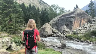 Lac d'Estom dans la vallée du Lutour.