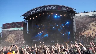 Near the Wall of Death - Devildriver (Hellfest 2017)