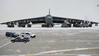 US Pilots Rush to Their Massive B-52 Bomber & Take Off at Full Throttle