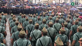 Legionarios cantan el 'Novio de la Muerte' en el traslado del Cristo de la Buena Muerte