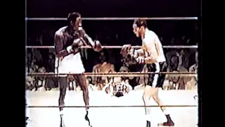 RARE Ezzard Charles vs Paul Andrews - Fight Highlights Colorized (13.7.1955)