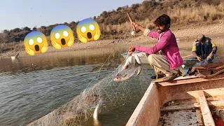 Amazing Bast Nite Fishing Video -Village fishing is Beautiful 😱