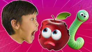 Om-Nom-nom + More Yummy Fruit Songs | Hokie Pokie Kids Videos