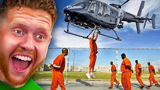 CRAZIEST PRISON ESCAPES CAUGHT ON TAPE!