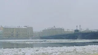 Saint Petersburg turns white after a night of heavy snowfall