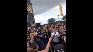 Sundown 2015 mosh pit