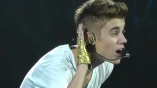Justin Bieber - Beauty And A Beat + Drum Solo - Izod Center 11-09-12 HD
