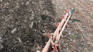 Volvo 2654 Kverneland 4 Furrow Ploug No hands