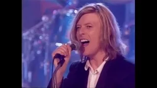 David Bowie – Cracked Actor (Live BBC Radio Theatre 2000)