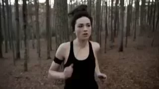 Teen Wolf Allison Argent running in the Wood (Season1Episode9)