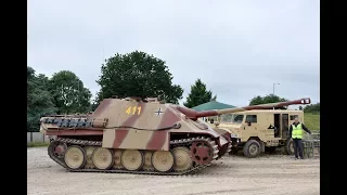 Jagdpanther Start up, revs and drive (Tankfest 2017)