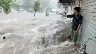 Flooding in Bangkok, Thailand 🇹🇭 September 1st 2020 ฝนตกน้ำท่วมกทม | flooding in thailand