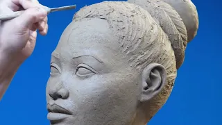 Nasha Modelado de Busto en Arcilla