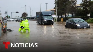 Pasan sin energía eléctrica el primer día del año en California | Noticias Telemundo