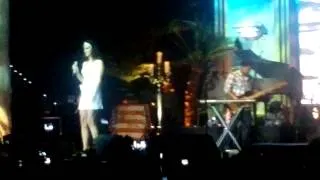 Lana Del Rey - Blue Jeans (Live in Turin, Italy, 03/05/2013)