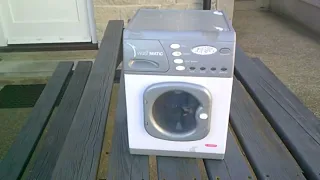 HOTPOINT DESTRUCTION TOY WASHER