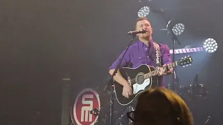 Scotty McCreery "In Between " LIVE