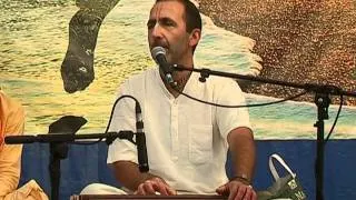 2011 09 14 Evening kirtan part 4