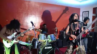 DYING OUT FLAMES @ (Infest The Everest) @ avacado resturant HD