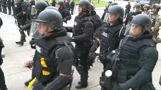 Буффало штат Нью Йорк полиция против белых жителей США